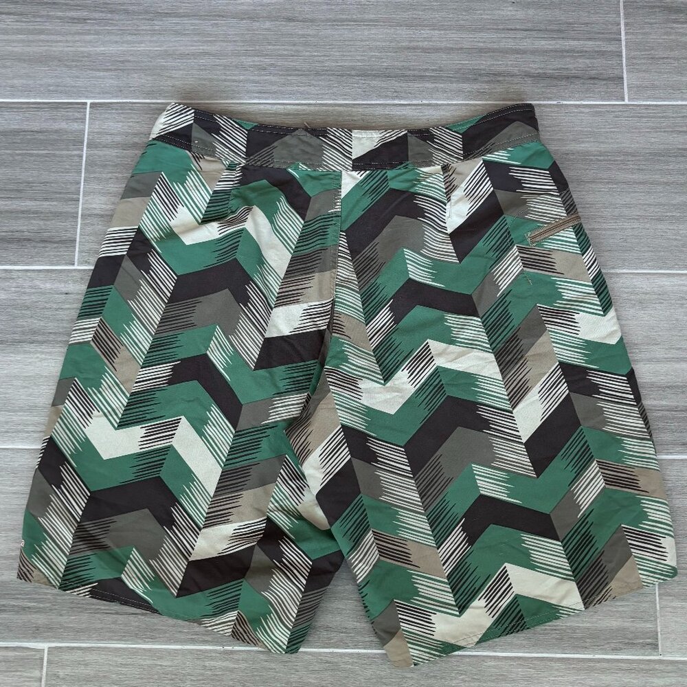 PATAGONIA Swim Shorts Men's 33W Geometric Green Tan Black White GORP Zip Pocket - Picture 6 of 6